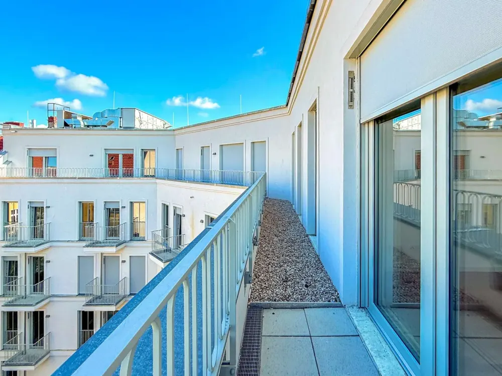 Große Dachgeschosswohnung nah Schloß Charlottenburg - 3 Zimmer am Mierendorffplatz