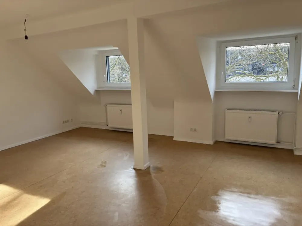 Großzügig geschnittene 3-Zimmer-Wohnung mit Klimaanlage!