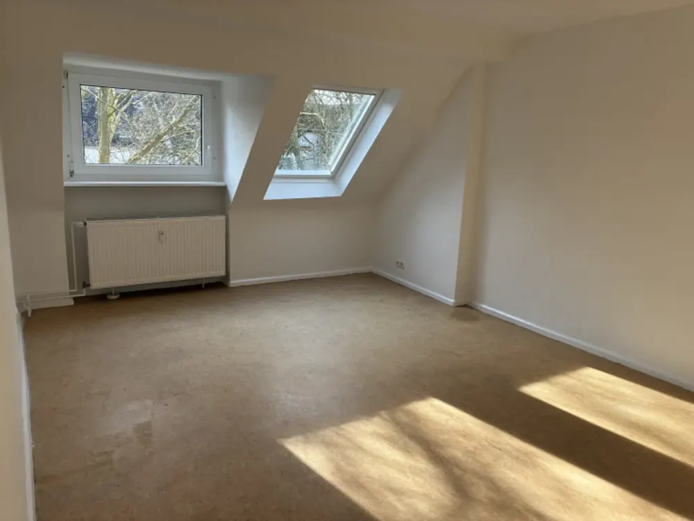 Großzügig geschnittene 3-Zimmer-Wohnung mit Klimaanlage!