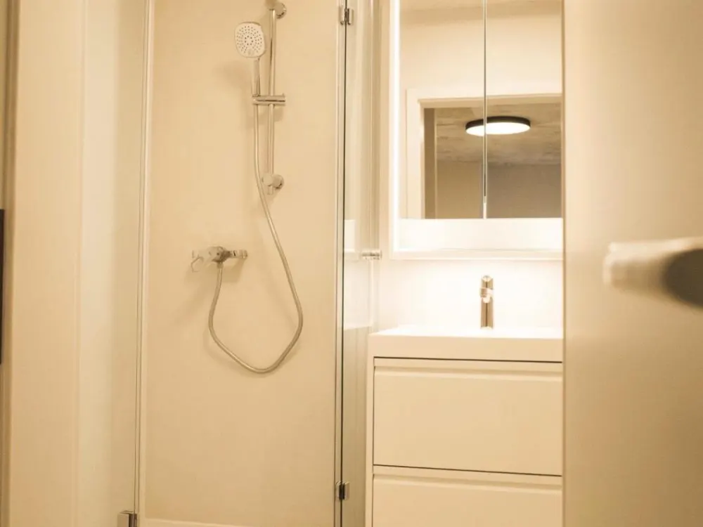 Sanierte 2 Zimmer mit moderner Einbauküche - Stuttgart Süd