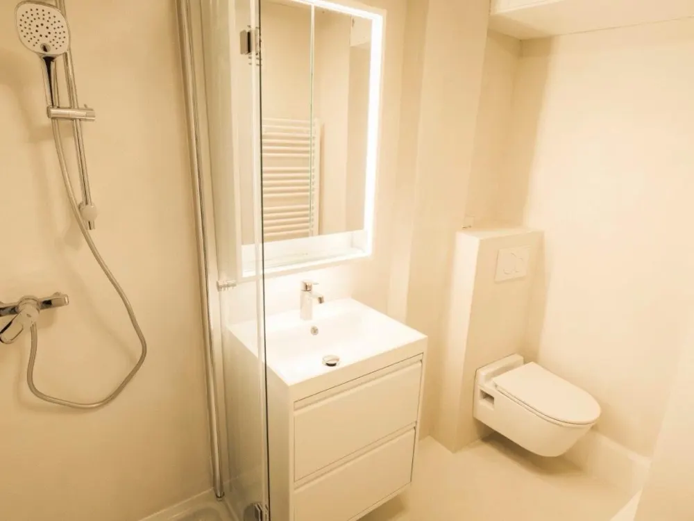 Sanierte 2 Zimmer mit moderner Einbauküche - Stuttgart Süd