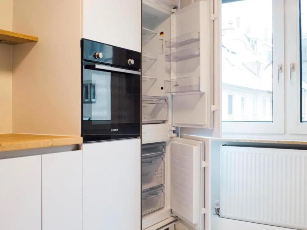 Sanierte 2 Zimmer mit moderner Einbauküche - Stuttgart Süd