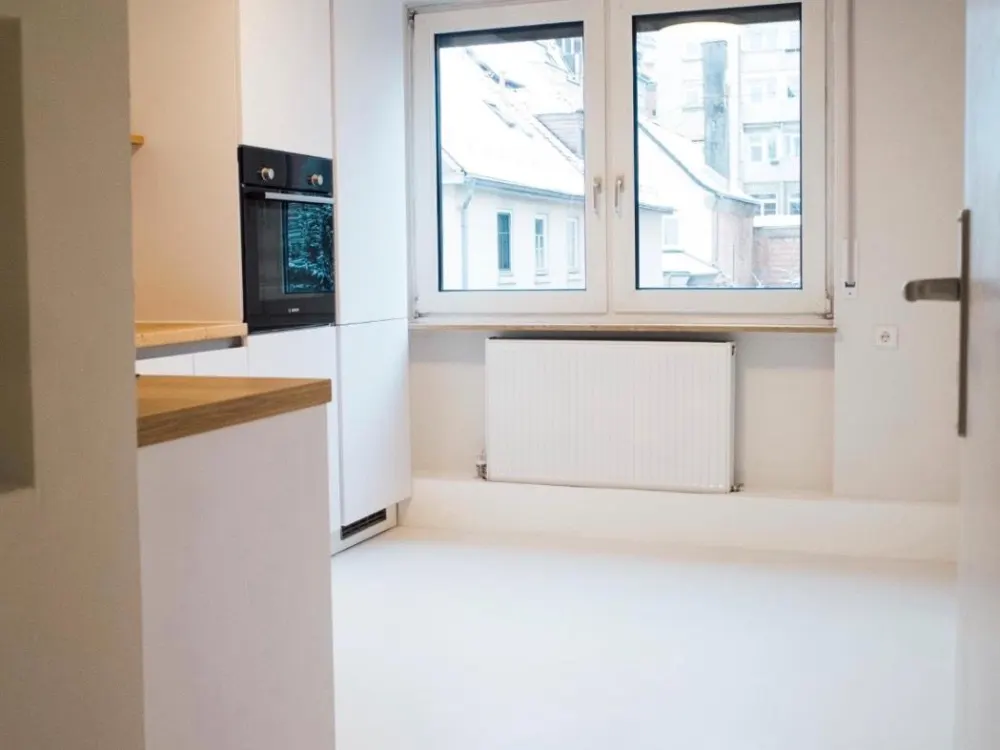 Sanierte 2 Zimmer mit moderner Einbauküche - Stuttgart Süd