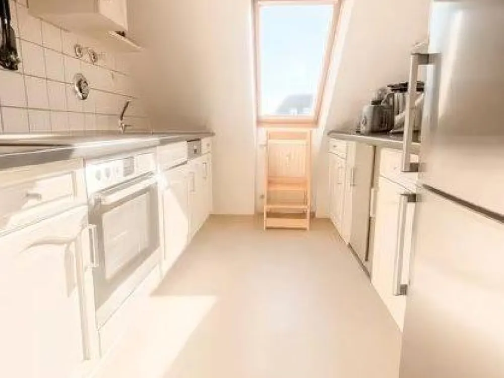 TOP Attractive 3.5-Room Apartment in Green Eibach + Kitchen + Garage