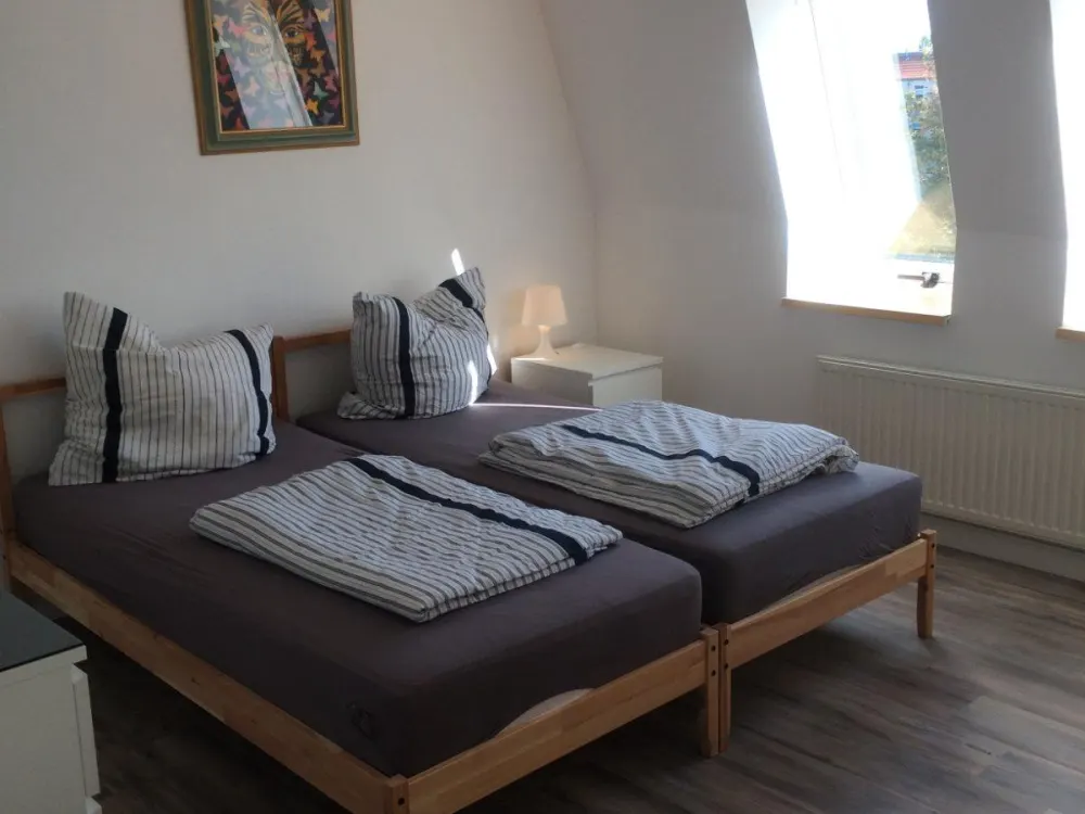 2 Zimmer Wohnung Küche Bad Balkon Schrankzimmer etc