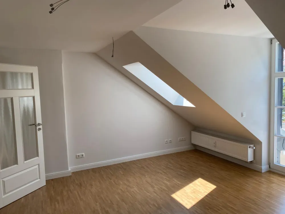 Nachmieter zum 01.10. gesucht - 3-Raumwohnung mit Balkon