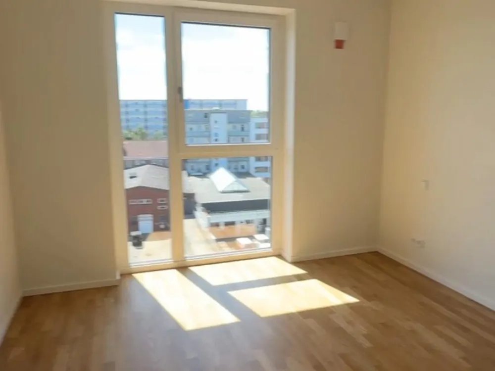 3-Room Penthouse with Roof Terrace in Rothenburgsort