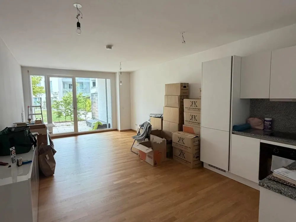 Moderne 2-Zimmer-Wohnung mit Terrasse in Haar