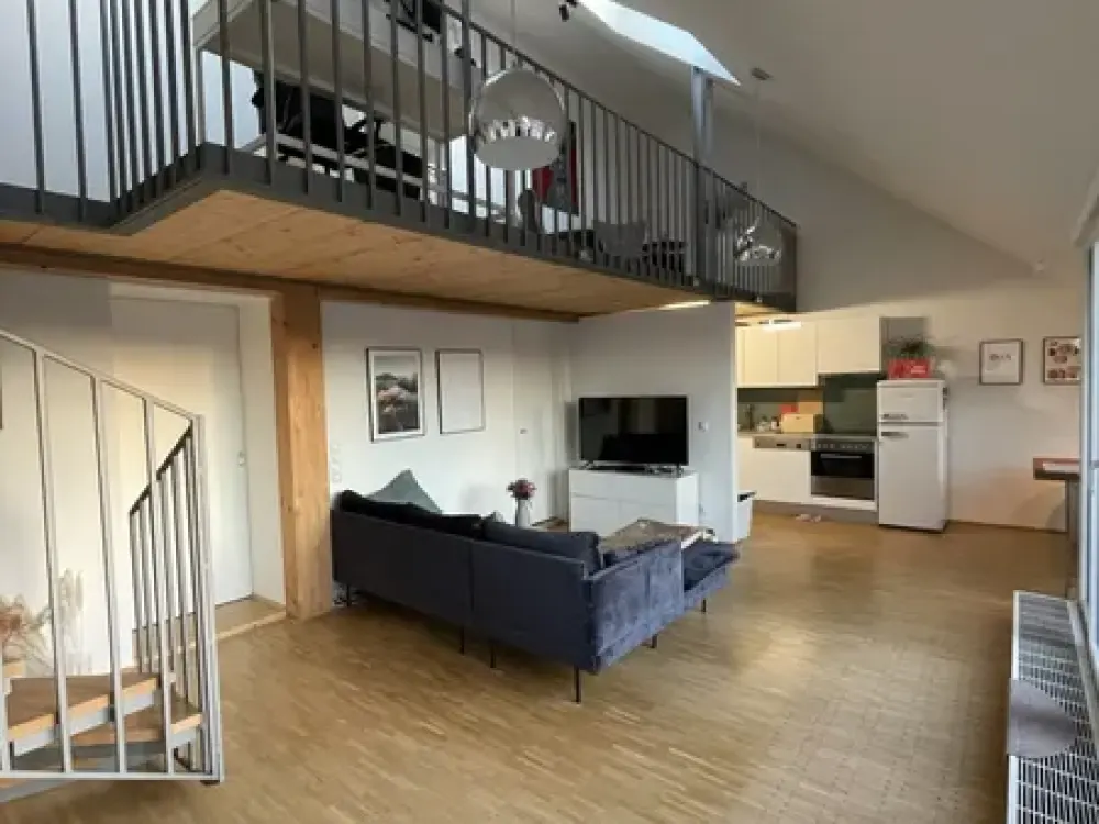 Traumhafte 2-Zimmer-Galeriewohnung mit Dachterrasse in Haidhausen