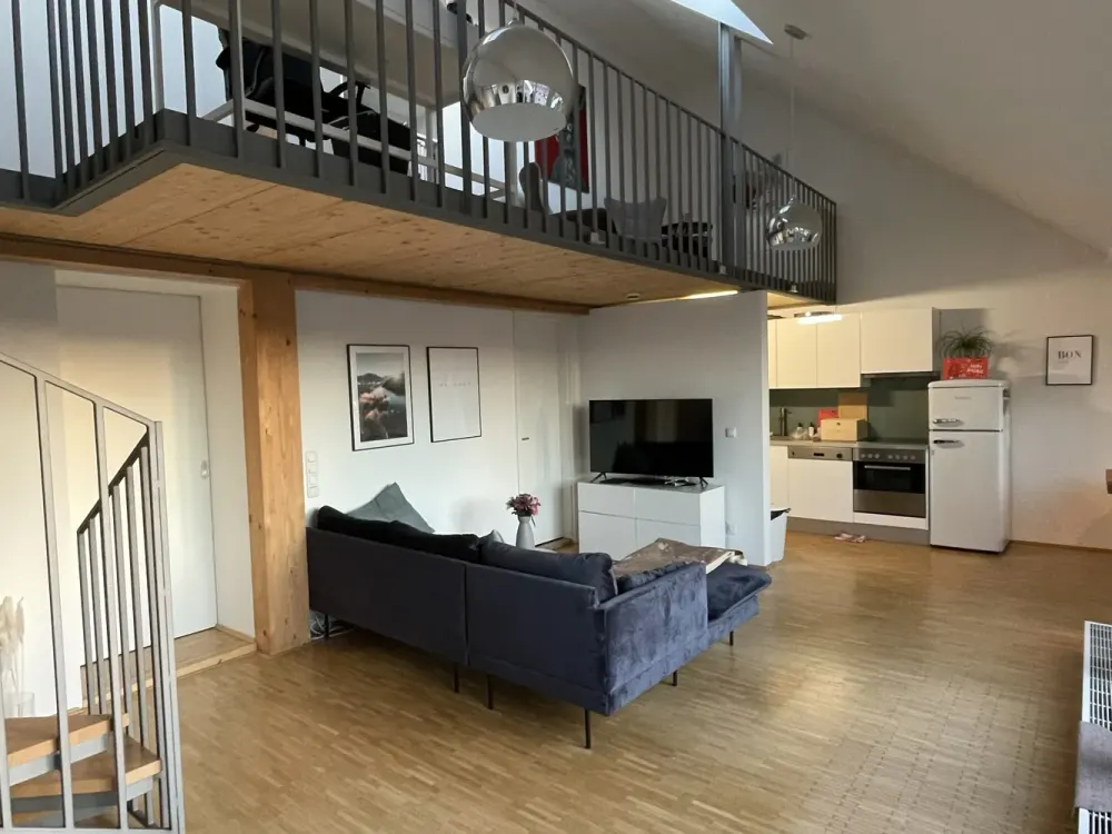 Traumhafte 2-Zimmer-Galeriewohnung mit Dachterrasse in Haidhausen