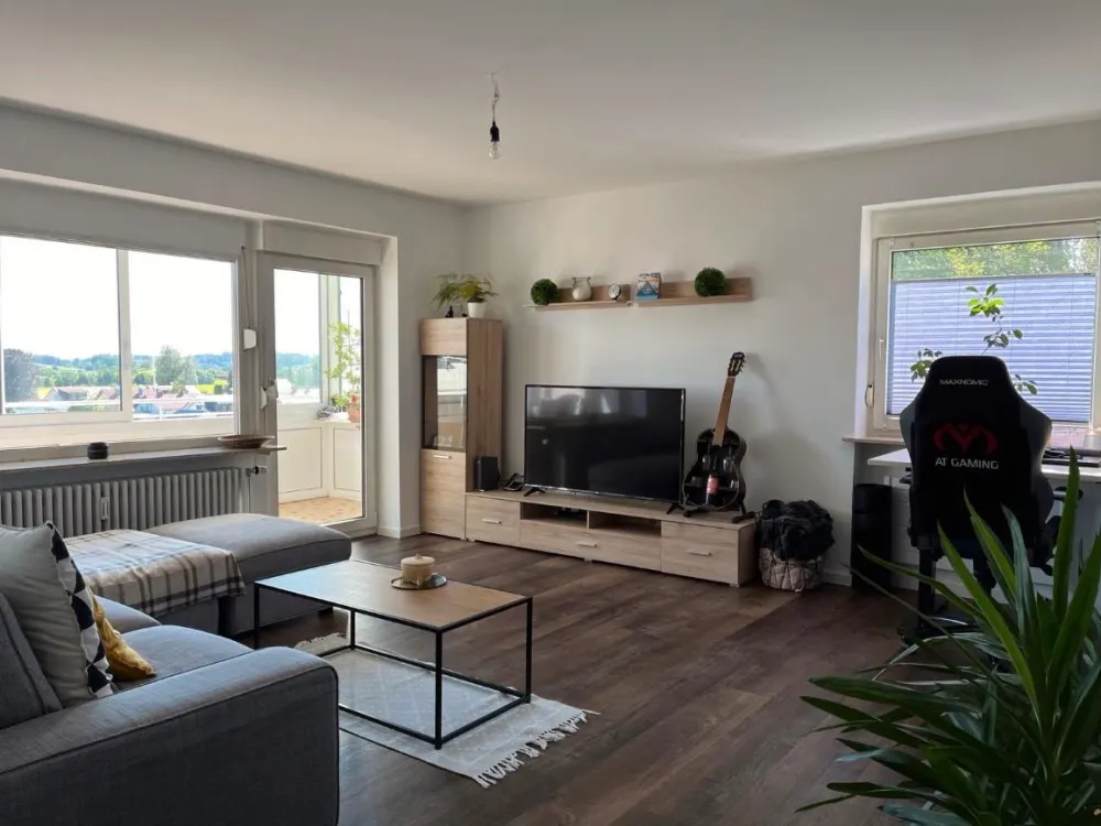 2-Room Apartment with Balcony and Garage