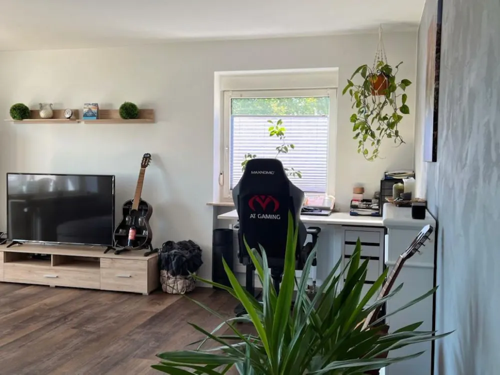 2-Room Apartment with Balcony and Garage