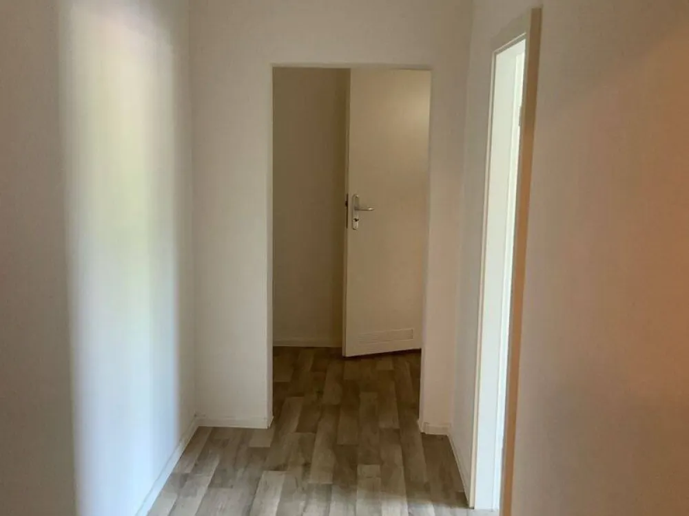 Gemütliche 2-Raumwohnung mit Balkon in Grünau-MItte