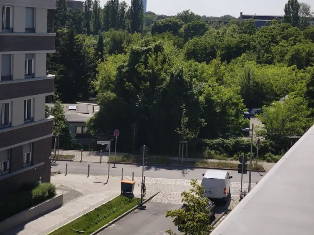 Neue gehobene helle 2-Zimmer-SG Wohnung mit Terrassen/Keller/Tiefgarage