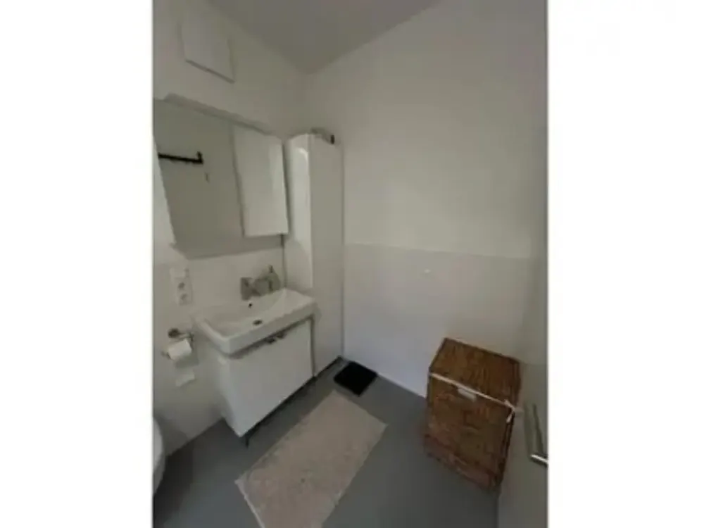 Neue gehobene helle 2-Zimmer-SG Wohnung mit Terrassen/Keller/Tiefgarage