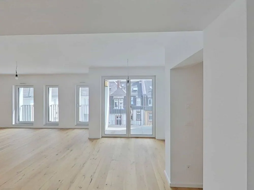 2-Zimmer-Erstbezug mit 91 m², 5. OG, Küche inklusive