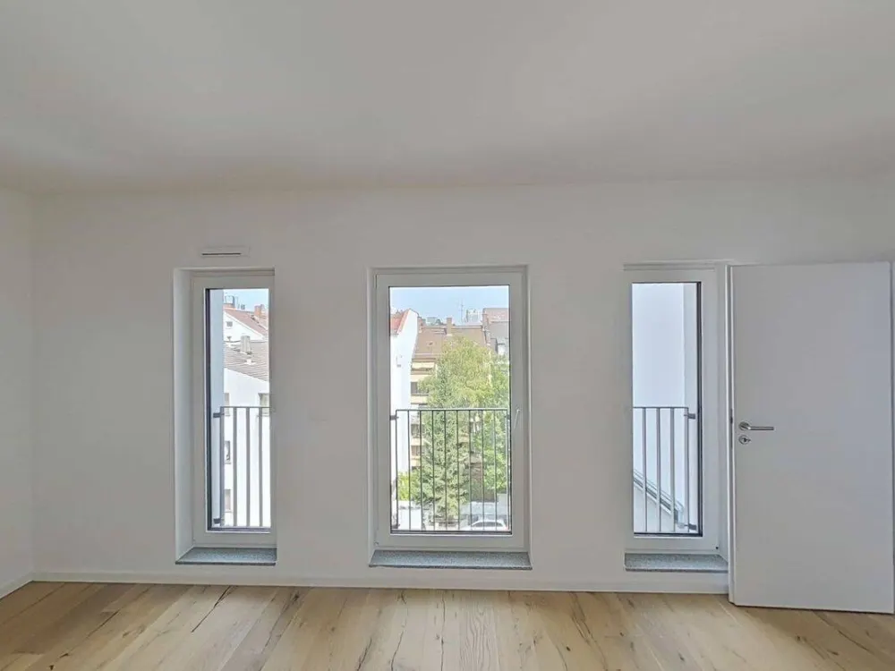 2-Zimmer-Erstbezug mit 91 m², 5. OG, Küche inklusive