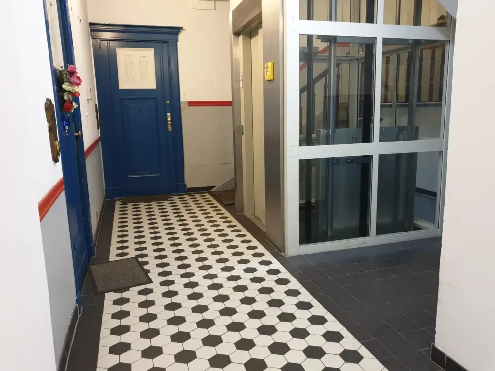ZEC6-34 ruhige 2-Zimmer Wohnung mit Balkon und Aufzug