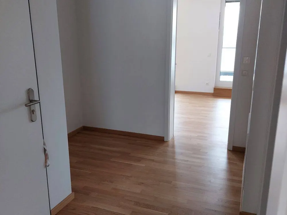 2-Zimmer-Wohnung mit 2 Balkonen und Blick über Dresden