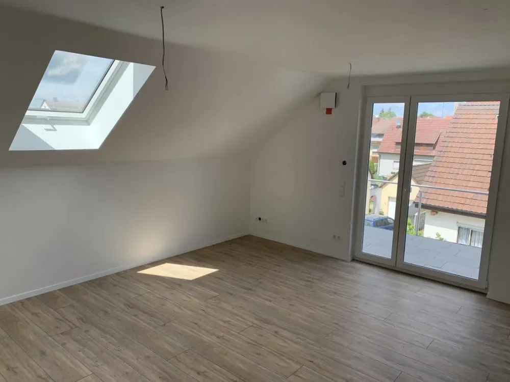 moderne 3-Zi-Wohnung | mit sehr großem Keller (Stellplatz mit e-Ladesäule)