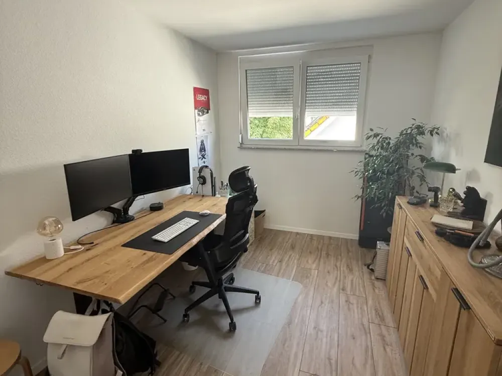 moderne 3-Zi-Wohnung | mit sehr großem Keller (Stellplatz mit e-Ladesäule)