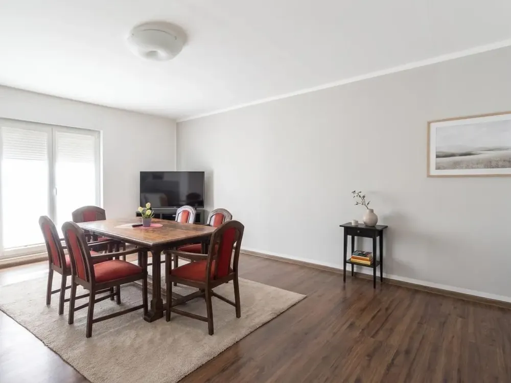 Moderne 3-Zimmer-Wohnung mit Fußbodenheizung und sonniger Terrasse - ca. 110 m², neuwertig