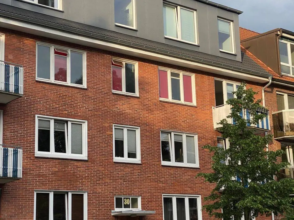 Neubau, helle DG-Wohnung