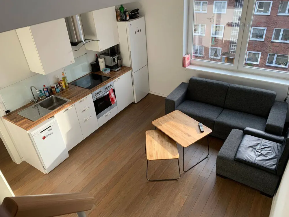 Neubau, helle DG-Wohnung