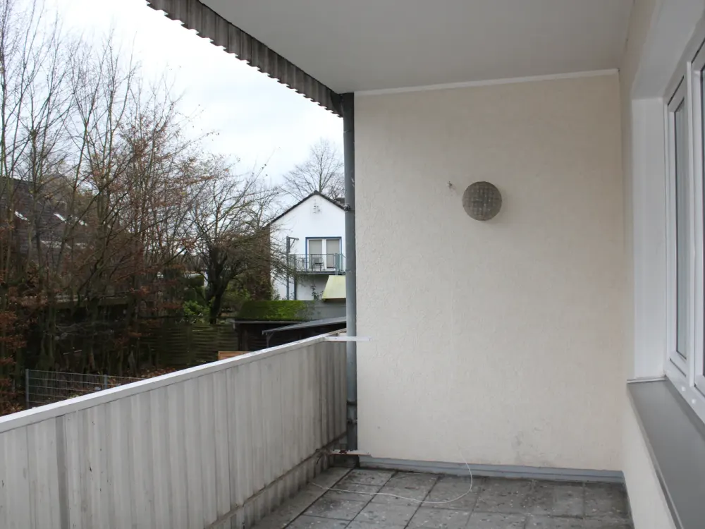 Helle Wohnung mit Balkon in Langenhagen - Kaltenweide