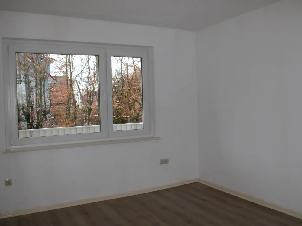 Helle Wohnung mit Balkon in Langenhagen - Kaltenweide
