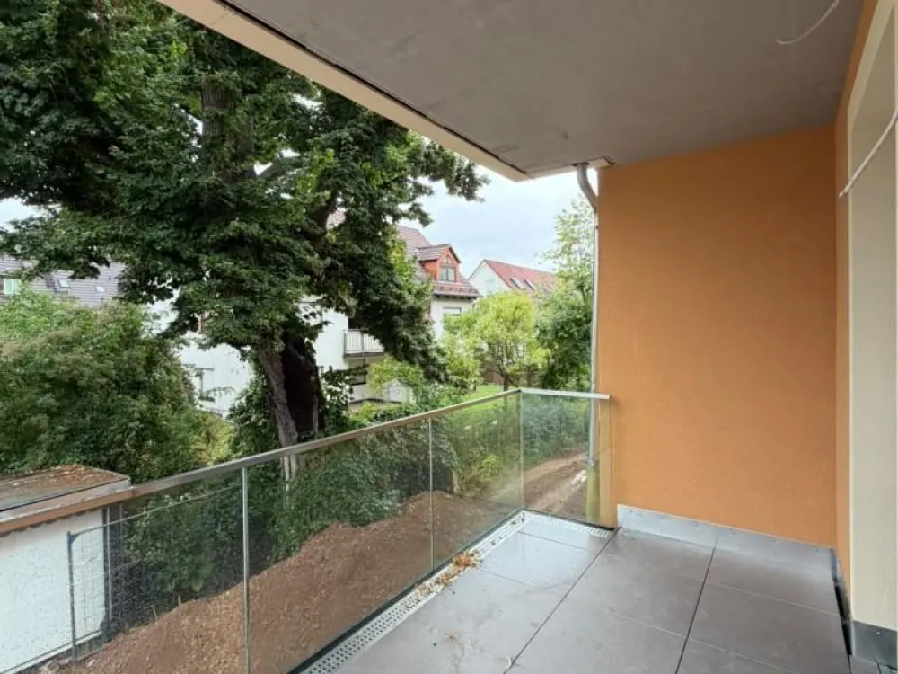 Lichtdurchflutete 3-RW mit Balkon & exklusiver Ausstattung wartet auf Sie!