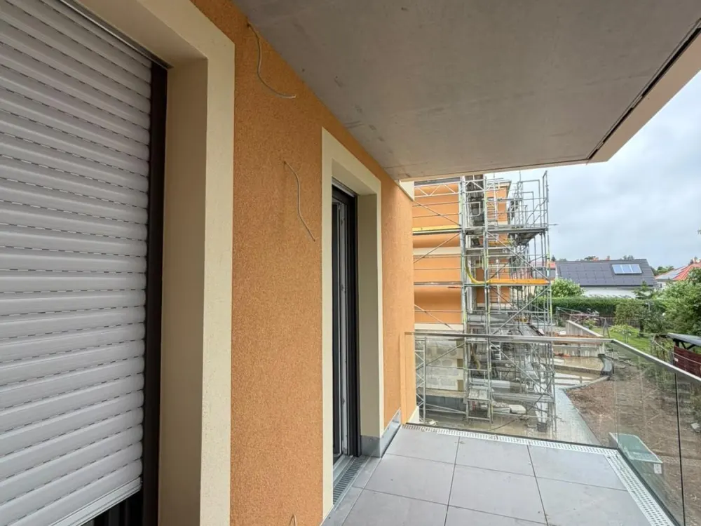 Lichtdurchflutete 3-RW mit Balkon & exklusiver Ausstattung wartet auf Sie!