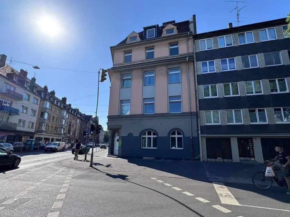 Hochwertig sanierte 3 Zimmer-Dachgeschosswohnung mit besonderem Loftcharakter und modernem Wohnkomfort