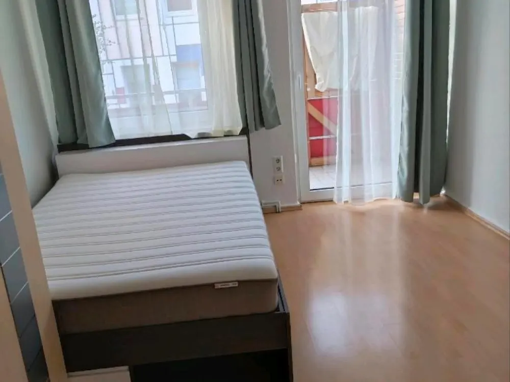 Zentrale und lichtdurchflutete 2-Zi.-Whg. in Hannover Oststadt
