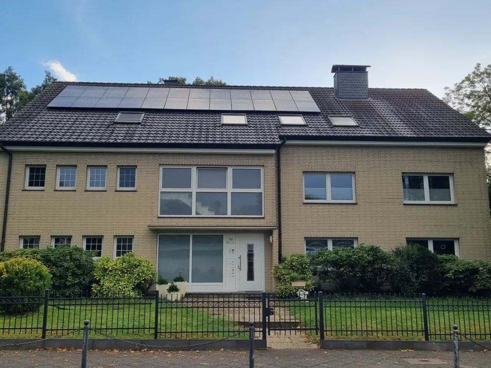 Ratingen, View of Wasserburg "Haus zum Haus", Comfort Apartment, 76m², 2 Rooms, Kitchen-Bathroom, Balcony, Garage Optional
