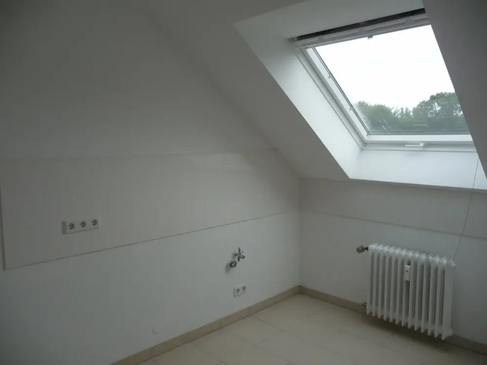 Ratingen, View of Wasserburg "Haus zum Haus", Comfort Apartment, 76m², 2 Rooms, Kitchen-Bathroom, Balcony, Garage Optional