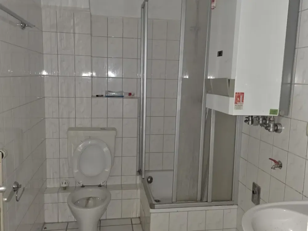 Günstige und zentrale 3-Zi.-Erdgeschosswohnung!