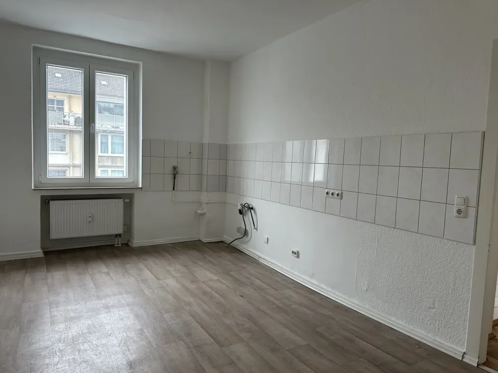 helle 2 Zimmer in top Citylage, kurzfristig bezugsfrei