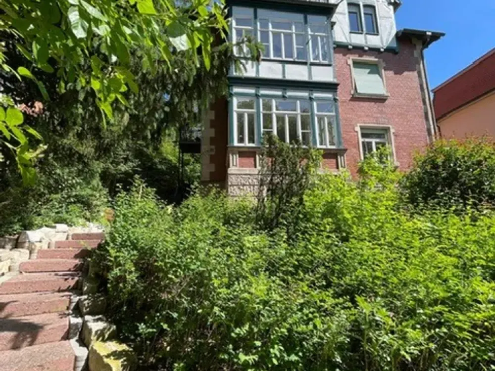 Helle Maisonettewohnung mit Südbalkon & Einbauküche, Ruhe & Raum auf zwei Etagen