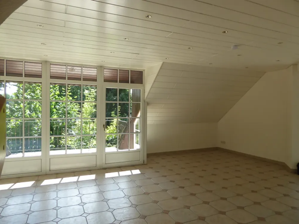 Charmante Dachgeschosswohnung am See, mit 2 zusätzlichen Zimmern für mehr Flexibilität!