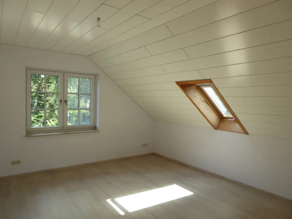 Charmante Dachgeschosswohnung am See, mit 2 zusätzlichen Zimmern für mehr Flexibilität!
