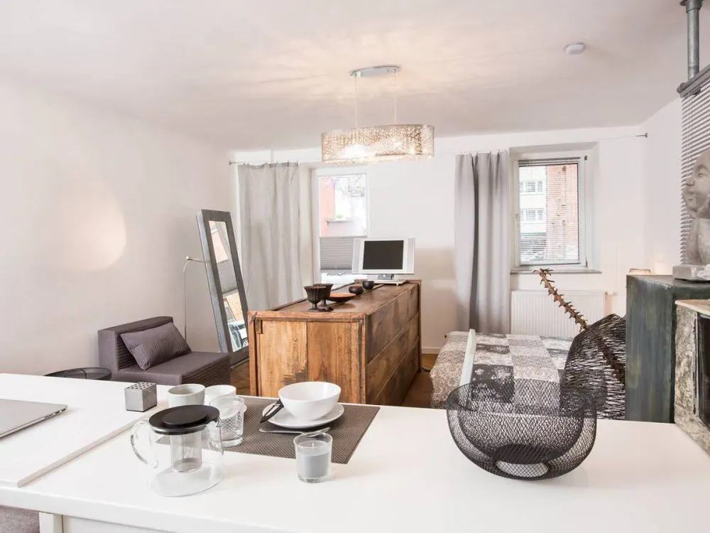 Helle, moderne & hochwertig möblierte Wohnung in in Stuttgart (Apartment 1)