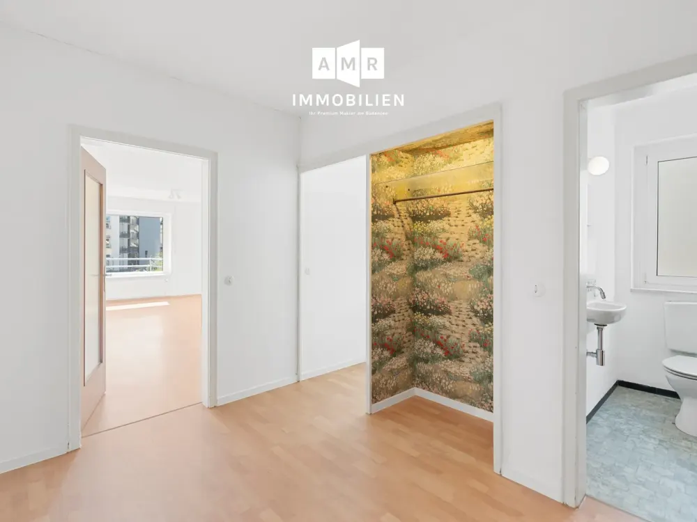 Spacious 3.5-Room Apartment in Central Location of Friedrichshafen