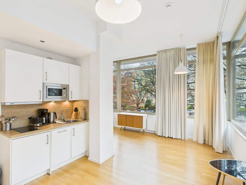 DIE ZIMMEREI | Ab Januar: Möblierte Wohnung in Eimsbüttel - ideal für Berufstätige | XL Bude