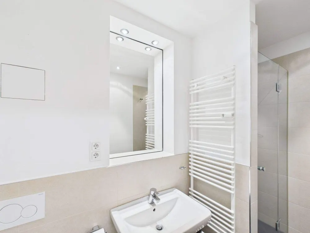 DIE ZIMMEREI | Ab Januar: Möblierte Wohnung in Eimsbüttel - ideal für Berufstätige | XL Bude