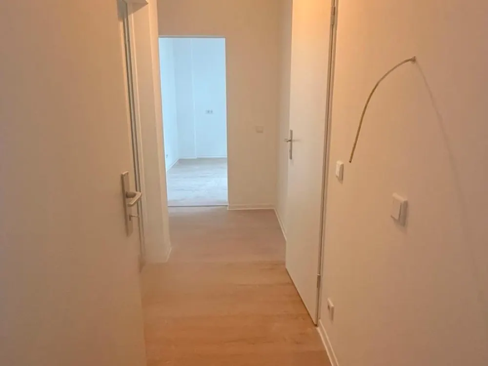 Helle 2-Zimmer-Wohnung mit Küche & Diele, ab sofort zu vermieten