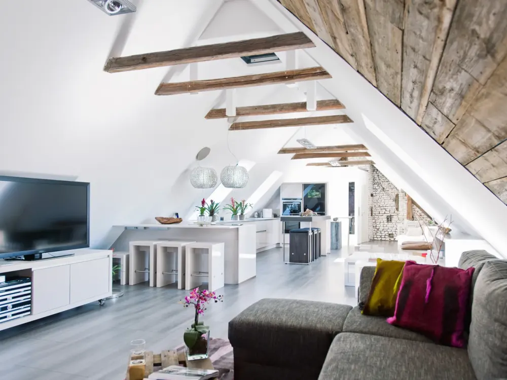 Exklusiv-Einmalig- Hochwertig! Loft in zentraler Lage Frankfurt-Eckenheims!!
