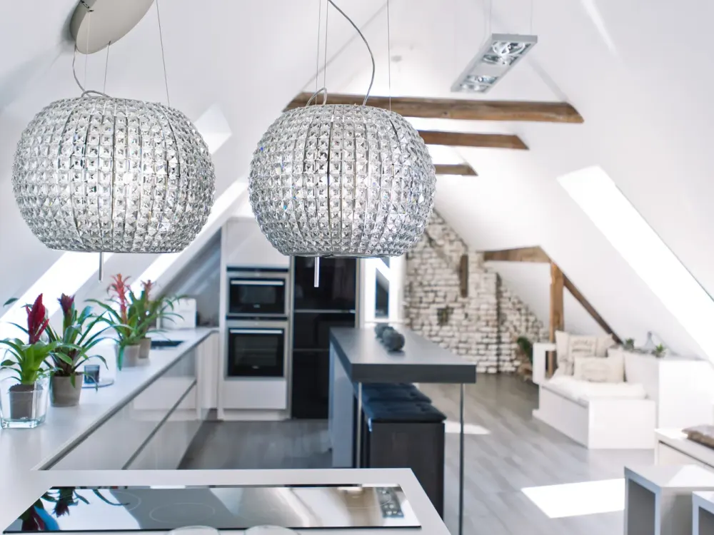 Exklusiv-Einmalig- Hochwertig! Loft in zentraler Lage Frankfurt-Eckenheims!!