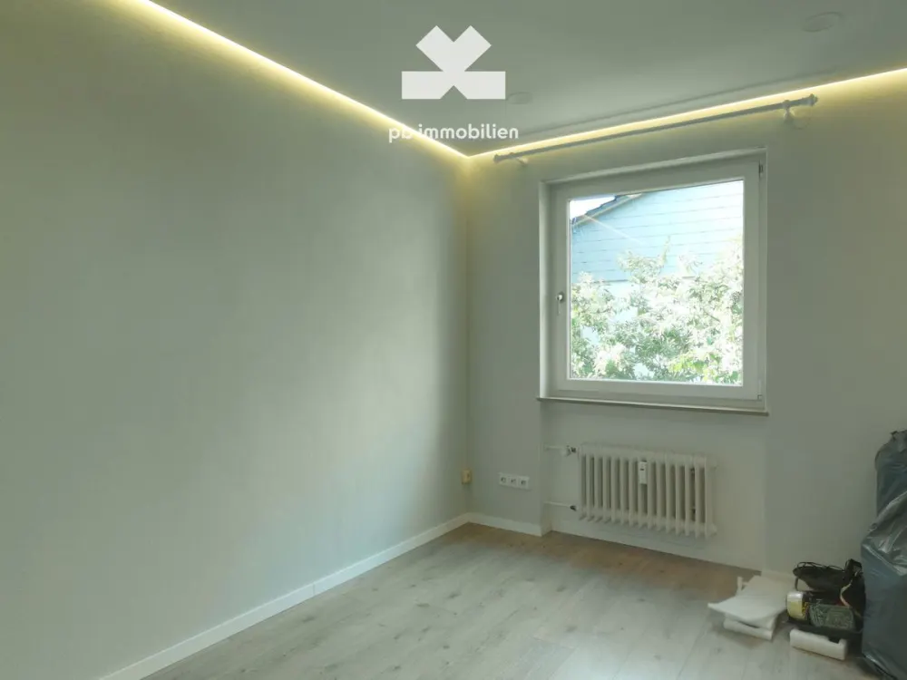 Großzügige 3,5 Zimmer Wohnung in RV-Berg - 360° Tour