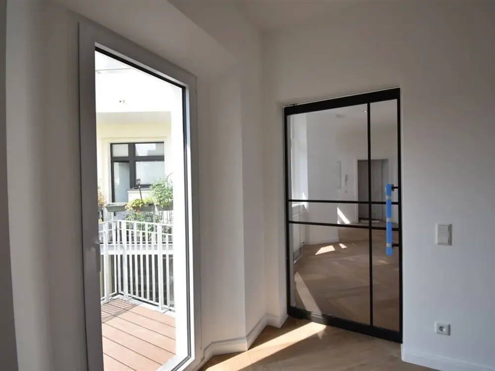 DACHTERRASSE! Exklusiv sanierte 3-Zi-Whg mit 2 Bädern